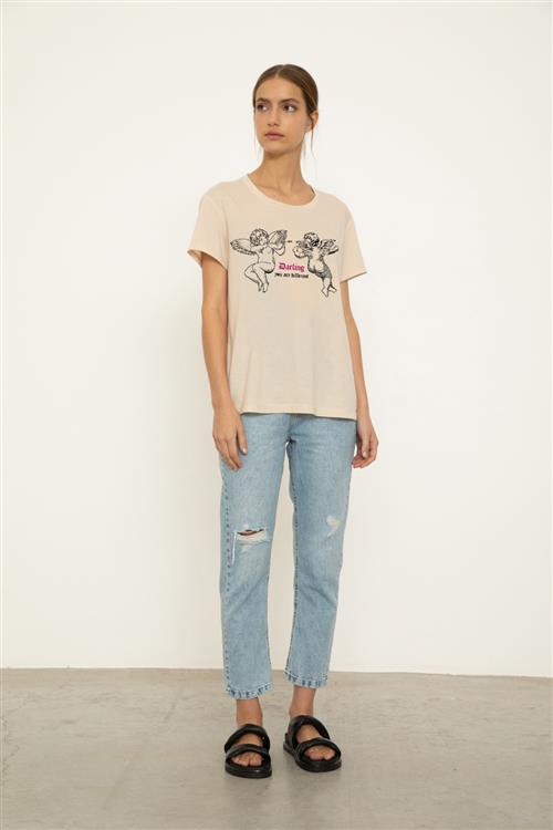 Remera Darling