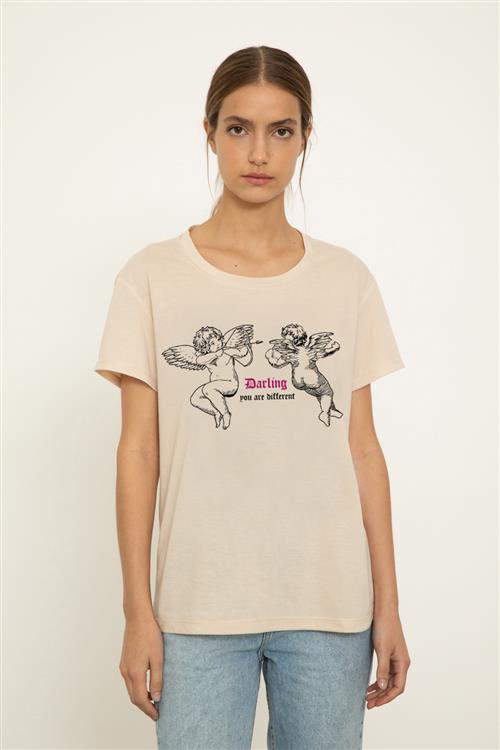 Remera Darling