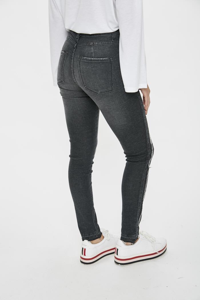 JEAN WASABI