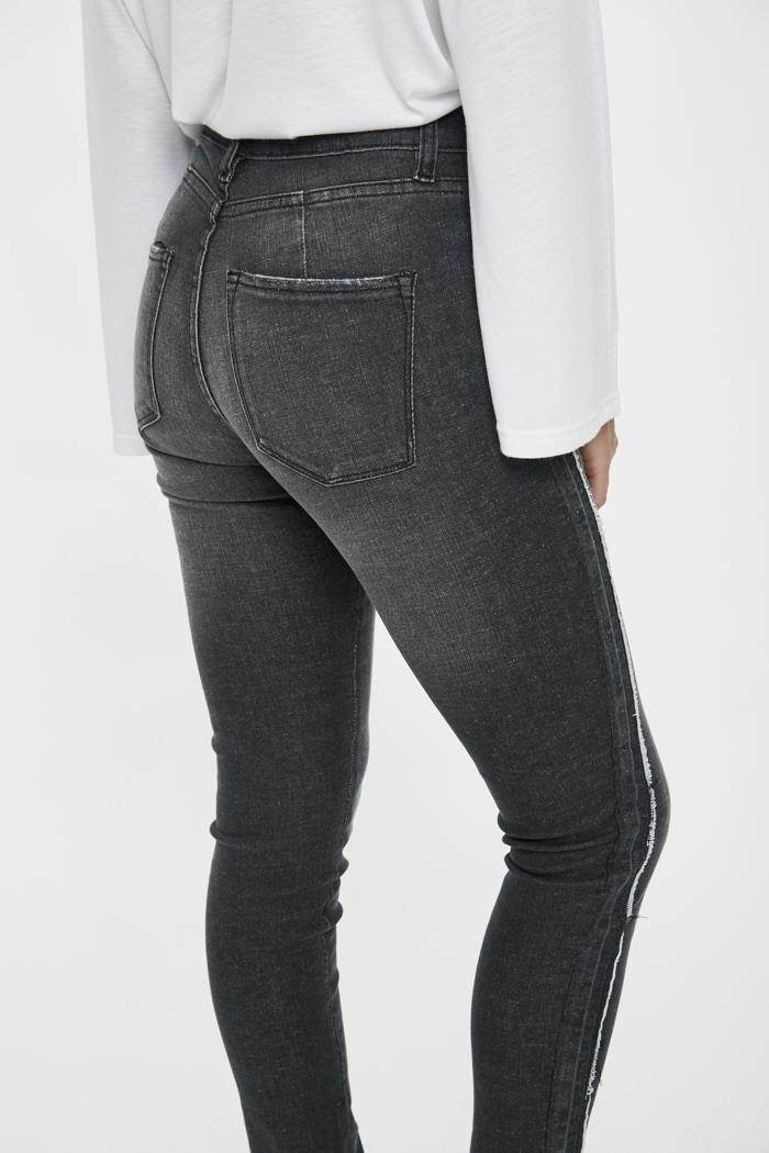 JEAN WASABI